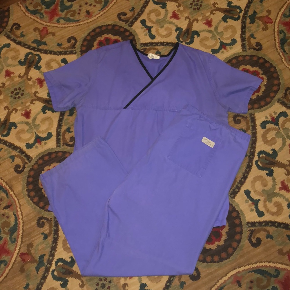 URBANE scrubs